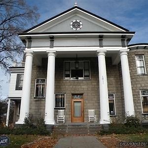 Rosedell Bed And Breakfast