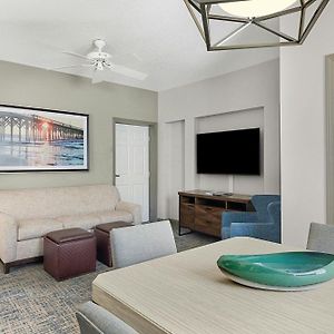 One-Bedroom Queen Villa Sofa Bed
