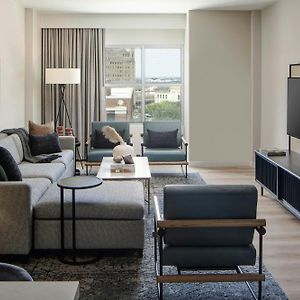Corner Junior Suite
