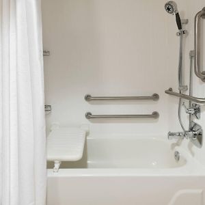 Guest Room Mobility accessible