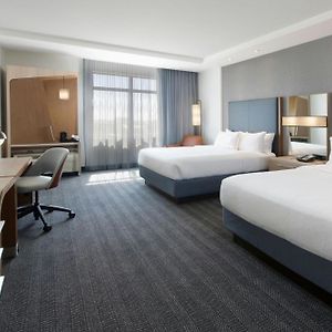 Queen Room Hearing Accesible