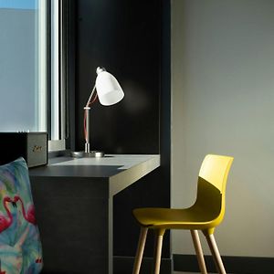 Deluxe  Upper Floors King Room Hearing accessible