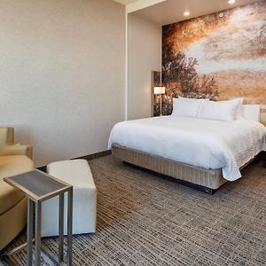 King Guest Room