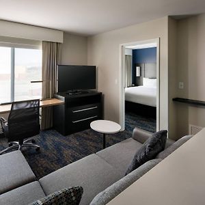 One-Bedroom King Suite Sofa Bed Adapted Tub Mobility Accessible
