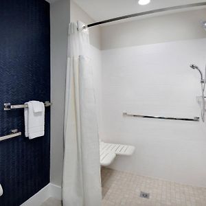 King Room Mobility or hearing accessible