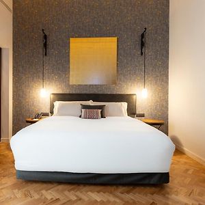 Superior King Suite
