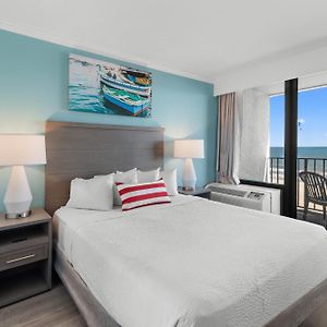 Schooner Oceanfront Deluxe Junior Cabana Suite