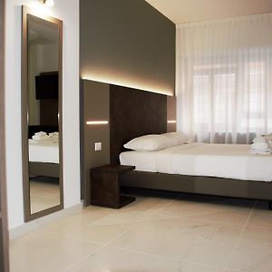 Domus Dea Roma By Trinita