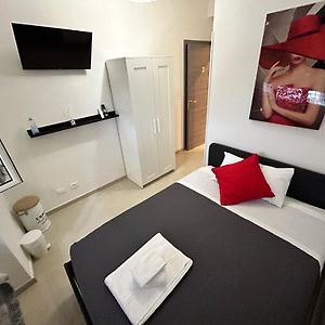 Large Single Room