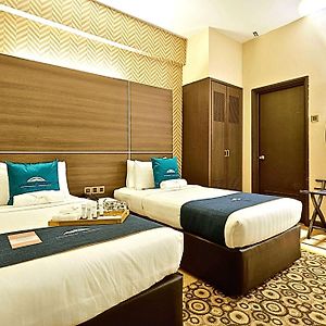 2 Single Beds Superior Room Non-Smoking