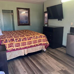 Town & Country Motel