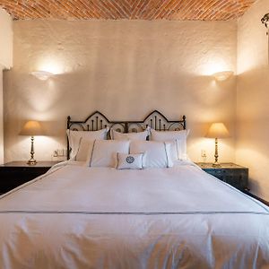 Superior King Suite