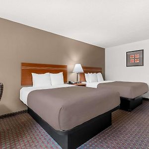 Queen Room Two Queen Beds Non-Smoking
