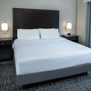 One-Bedroom King Suite