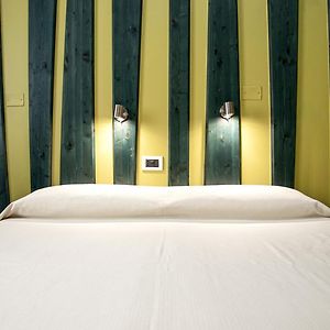 Family Private Bathroom Twin Room