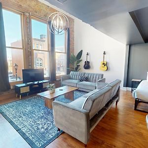 The Lofts At 107