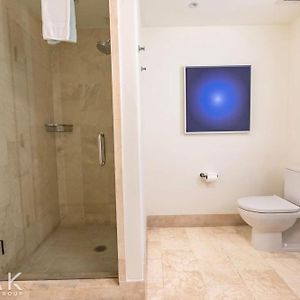 Deluxe Suite City View