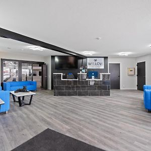 Willow Inn Suites