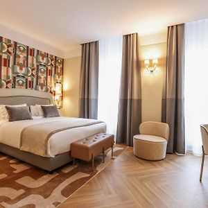 Family triple room