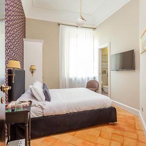 Economy King Room