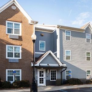 Alluxsuites At 1876, Ascend Hotel Collection