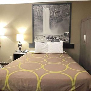 1 Queen Bed Mobility or Hearing Accessible Room Bathtub w or Grab Bars Non-Smoking