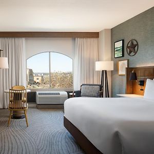 Standard King Room Mobility or hearing accessible