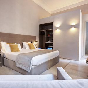 Executive Family Room