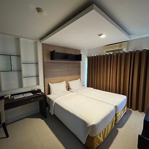 Large Twin Room