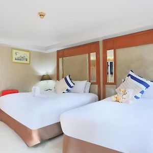 Grand Deluxe Room