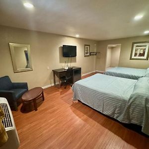 Double Room Two Double Beds Smoking