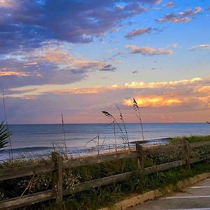 Turquoise Beach Retreat~King Bed~Daytona Beach