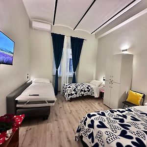 Dormitory Room Mixed