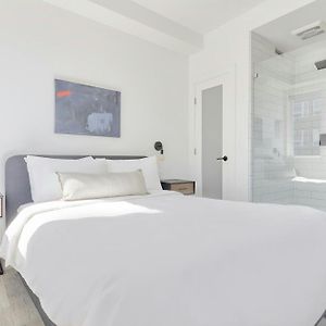 Top Floor Queen Room
