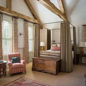 Eleven Scarp Ridge Lodge