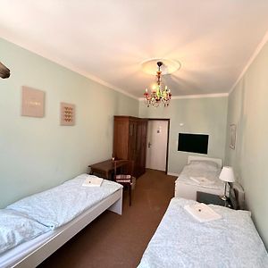 Economy Triple Room