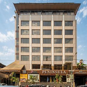 Hotel Peninsula Redpine