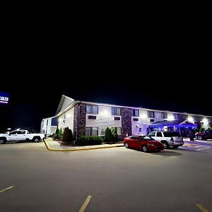 American Inn Cedar Rapids South