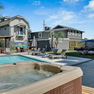 Sleeps 24-Spacious Suites Near Fq W Pool