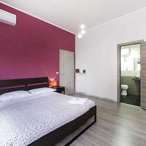 Rome To You- The Place To Be&B