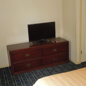 Queen Suite