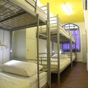 Dormitory Room Mixed