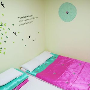 Korean-style Triple Room Private Bathroom