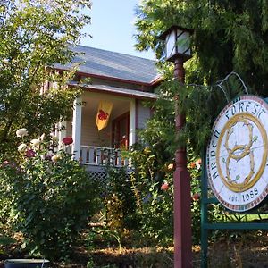 Arden Forest Inn