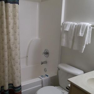 Queen Room Pool View