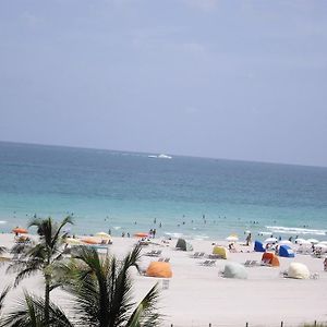 Top Floor One-Bedroom King Suite Unit B305