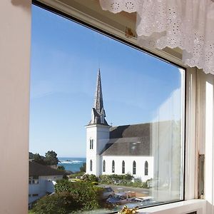 Queen Room Sea View Not Pet Friendly