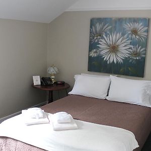 Standard Ensuite Double Room