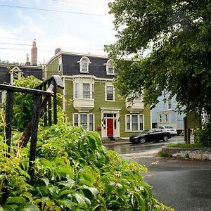 The Elizabeth Manor Guesthouse