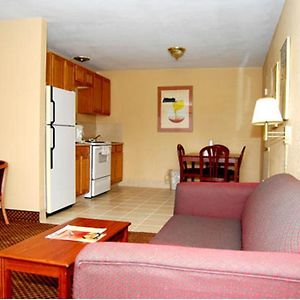 Two-Bedroom King Suite